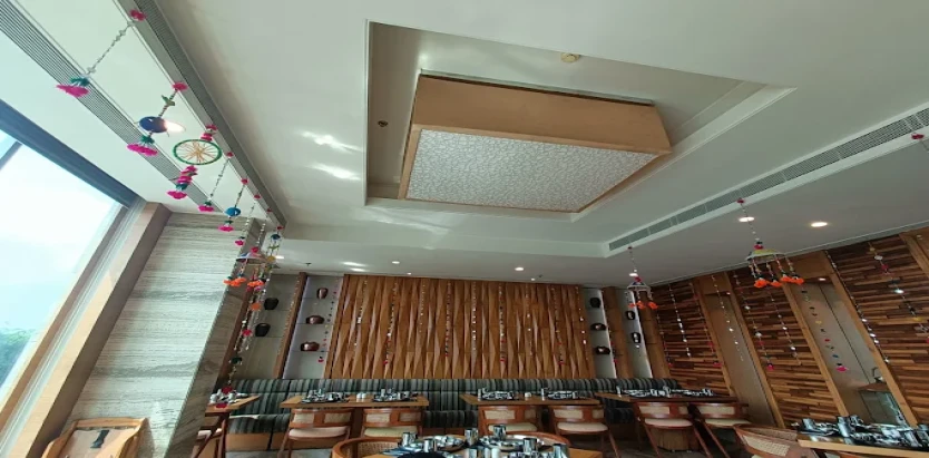 Efcee Sarovar Portico
